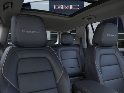 New 2026 GMC Terrain Denali w/ LPO, Black Badging Package AWD/4WD image 24