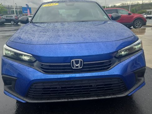 Used 2022 Honda Civic Sport image 2