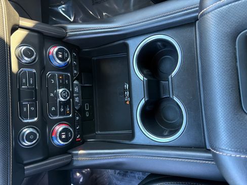 Used 2023 GMC Yukon AT4 w/ AT4 Premium Package image 29