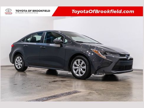 Used 2024 Toyota Corolla LE FWD image 1