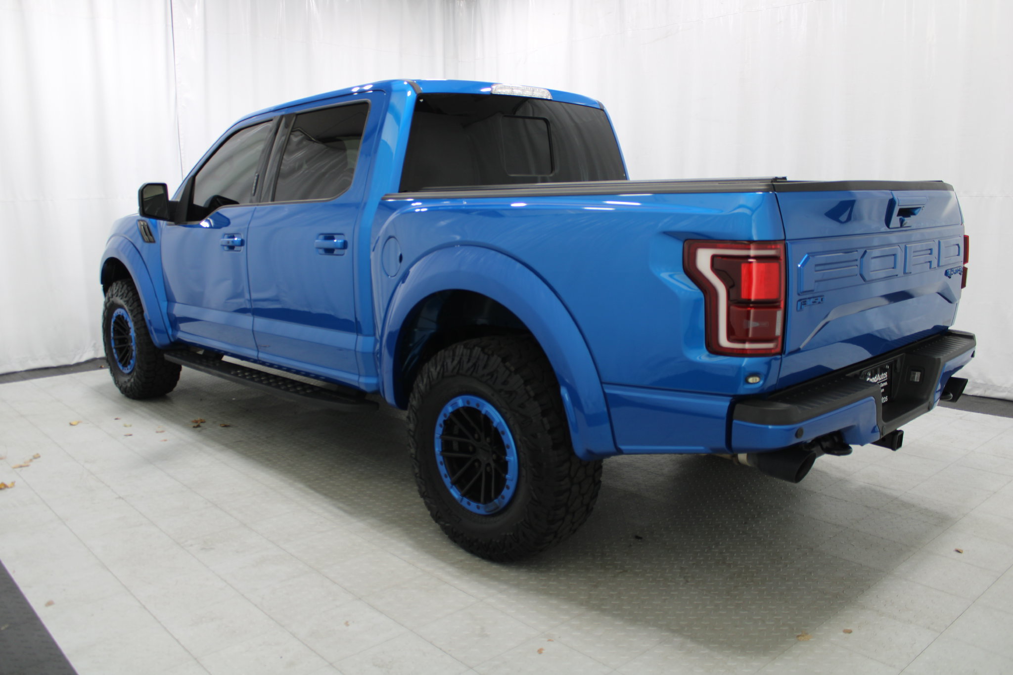 Used 2019 Ford F150 Raptor w/ Equipment Group 802A Luxury AWD/4WD image 8