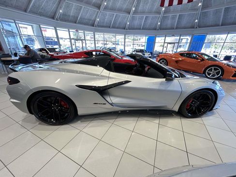 New 2026 Chevrolet Corvette Z06 RWD image 2