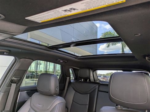 Used 2025 Cadillac XT5 Premium Luxury image 21