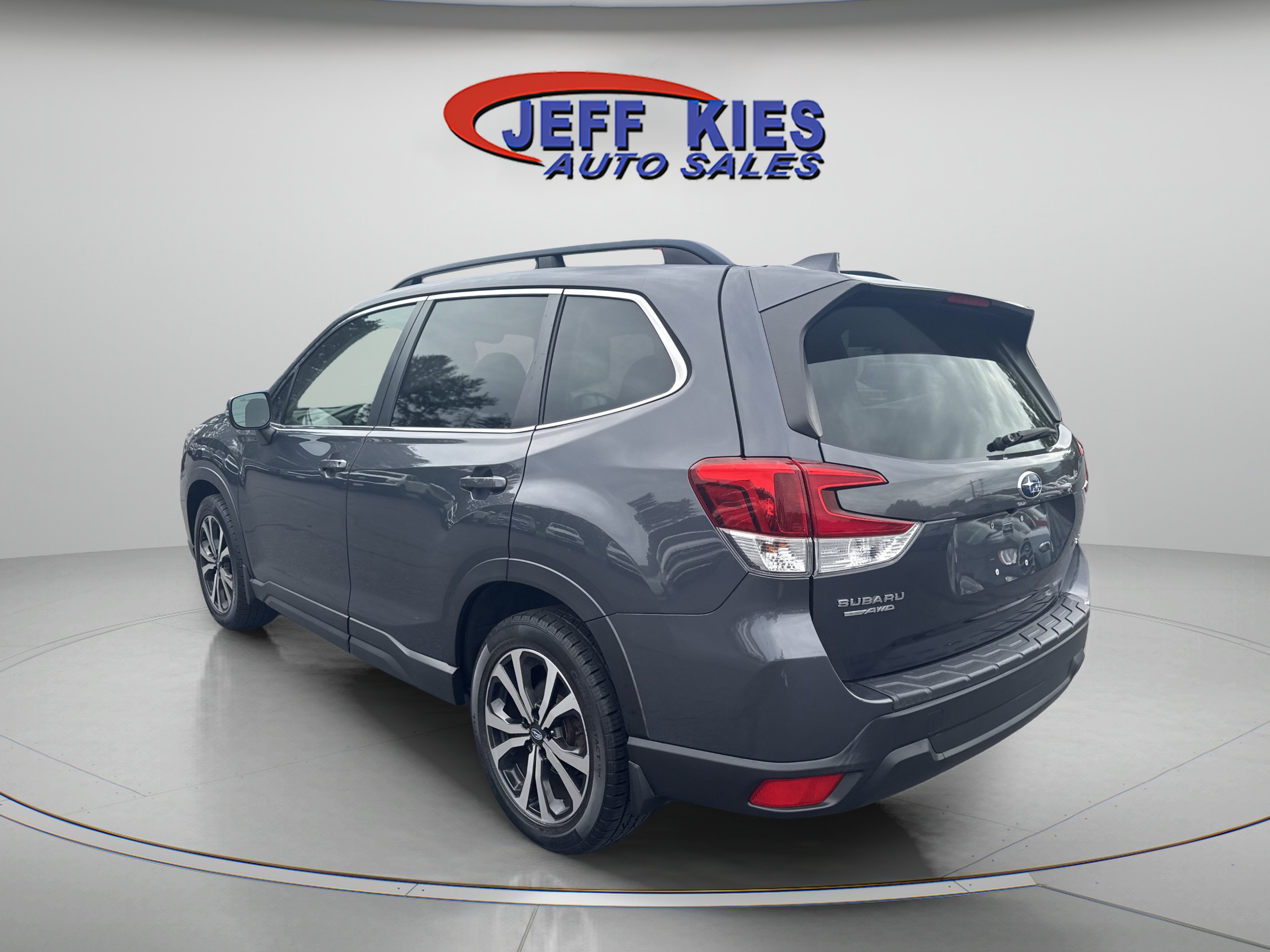 Used 2020 Subaru Forester Limited AWD/4WD image 7