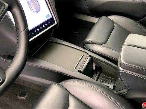 Used 2020 Tesla Model S Long Range Plus image 17