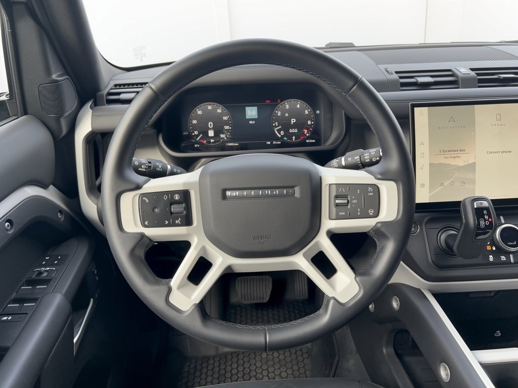 Used 2026 Land Rover Defender 110 X-Dynamic SE AWD/4WD image 10