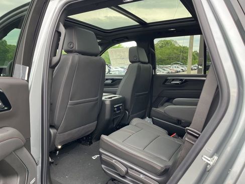 New 2026 Chevrolet Tahoe RST AWD/4WD image 9