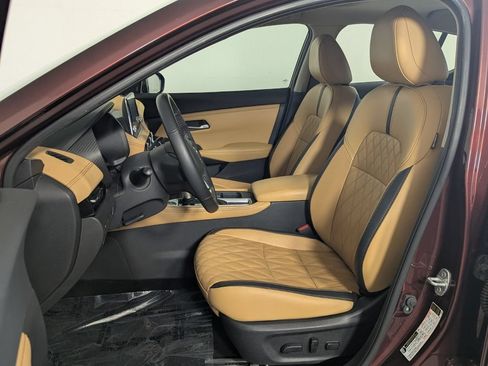 Used 2021 Nissan Sentra SV w/ SV Premium Package FWD image 11