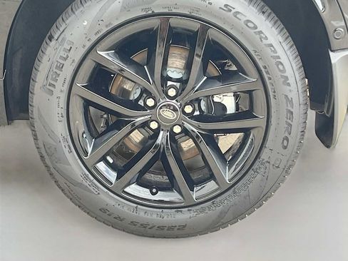 Used 2026 Land Rover Discovery Sport Landmark AWD/4WD image 6