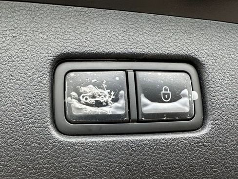 Used 2023 Genesis GV70 3.5T Sport w/ Sport Prestige Package image 14