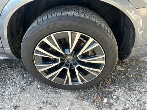 Used 2020 Volvo XC90 T6 Momentum w/ Protection Package AWD/4WD image 21
