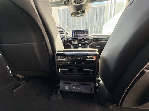 Used 2026 Acura MDX A-Spec image 29