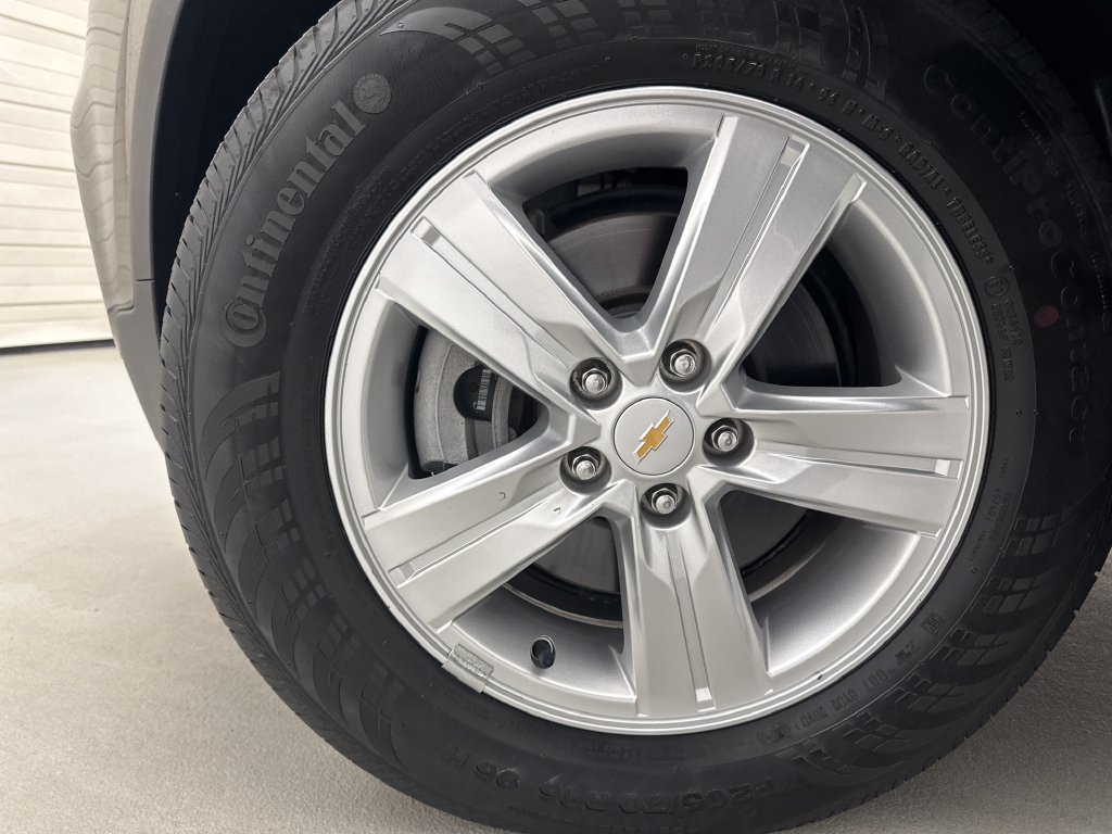 Used 2020 Chevrolet Trax LT FWD image 30