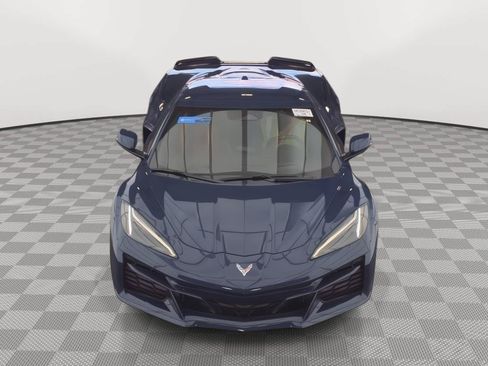 Used 2025 Chevrolet Corvette Z06 RWD image 18