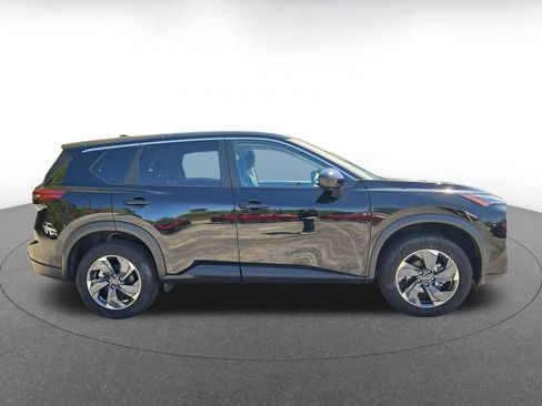 Used 2025 Nissan Rogue SV image 8