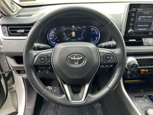 Used 2020 Toyota RAV4 Limited image 21