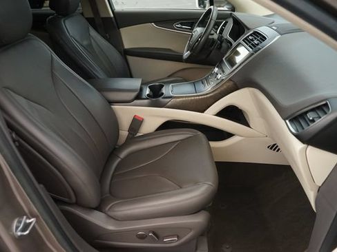 Used 2020 Lincoln Nautilus Reserve w/ Cargo Utility Package AWD/4WD image 19