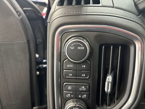 Used 2021 Chevrolet Silverado 1500 High Country image 39