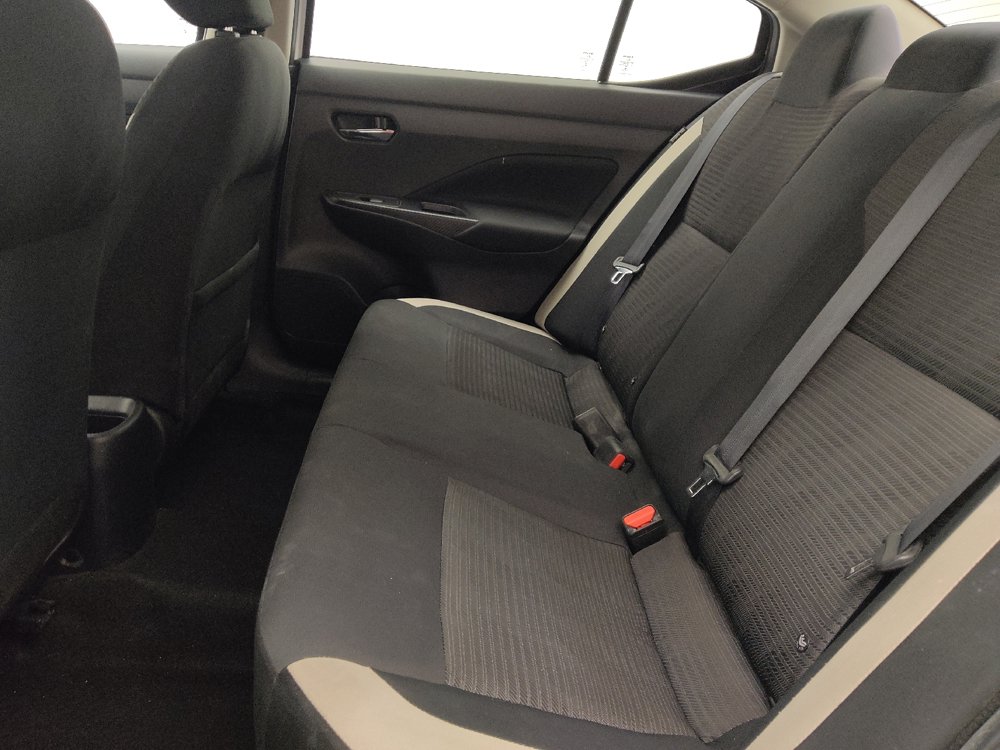 Used 2021 Nissan Versa SV FWD image 18