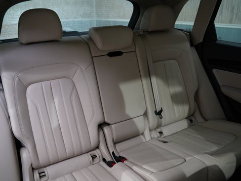 Used 2018 Audi Q5 2.0T Premium Plus w/ Premium Plus Package image 35