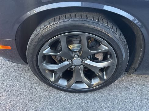 Used 2017 Dodge Challenger R/T w/ Sound Group image 10