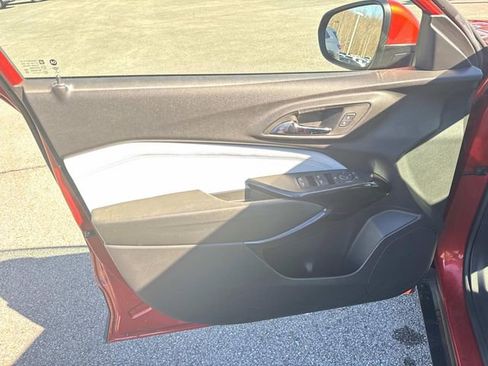 Certified 2024 Chevrolet Trax LT w/ Driver Confidence Package image 20