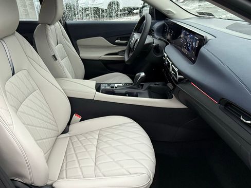 New 2026 Nissan Sentra SL FWD image 16