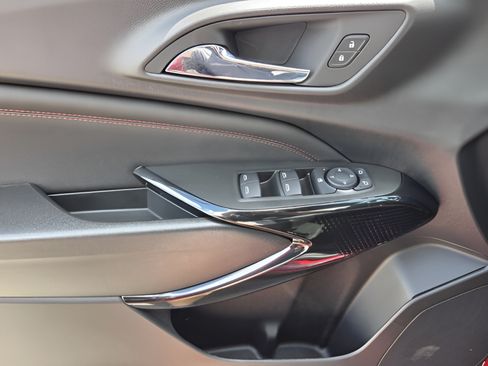 New 2026 Chevrolet Trax RS w/ Sunroof Package FWD image 11