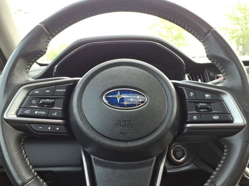 Used 2025 Subaru Outback Premium AWD/4WD image 26