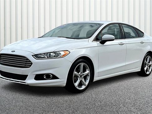 Used 2016 Ford Fusion S w/ Equipment Group 101A image 3
