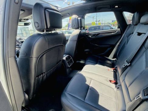 Used 2018 Porsche Macan S w/ Premium Package Plus AWD/4WD image 15