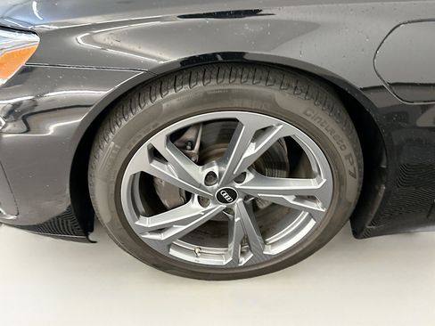Used 2022 Audi e-tron GT Premium Plus AWD/4WD image 11