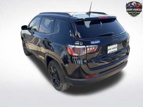 New 2026 Jeep Compass Latitude AWD/4WD image 3
