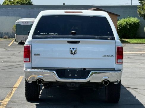 Used 2016 RAM 1500 Laramie w/ Convenience Group AWD/4WD image 4
