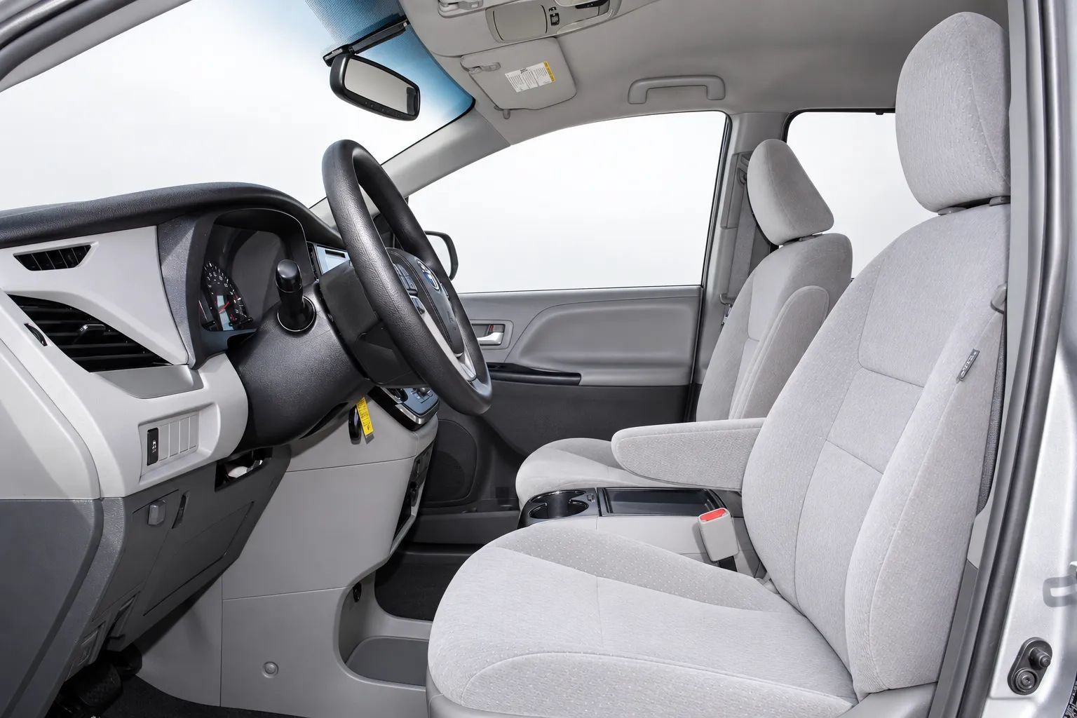 Used 2016 Toyota Sienna LE FWD image 11