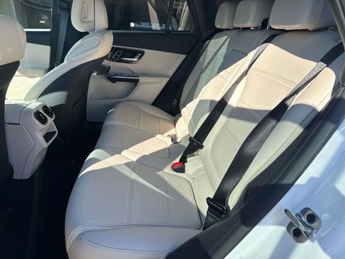 New 2026 Mercedes-Benz GLC 300 4MATIC image 7