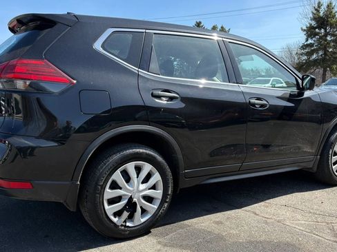 Used 2017 Nissan Rogue S image 10