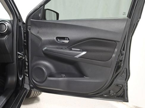 Used 2022 Nissan Kicks SV image 26