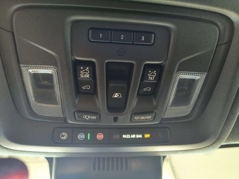 Used 2024 GMC Sierra 2500 AT4X AWD/4WD image 23