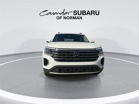 Used 2024 Volkswagen Atlas SE image 3