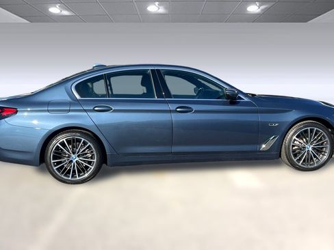 Certified 2023 BMW 530e image 7