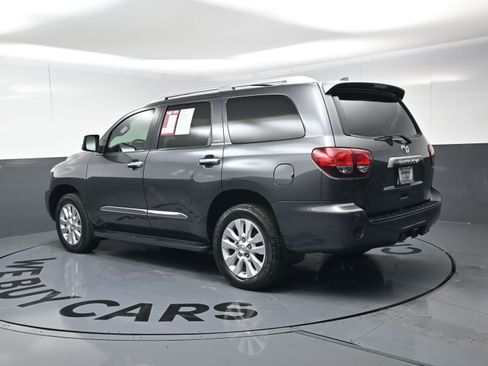 Used 2020 Toyota Sequoia Platinum image 7