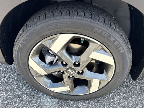 New 2026 Hyundai Venue SEL image 9