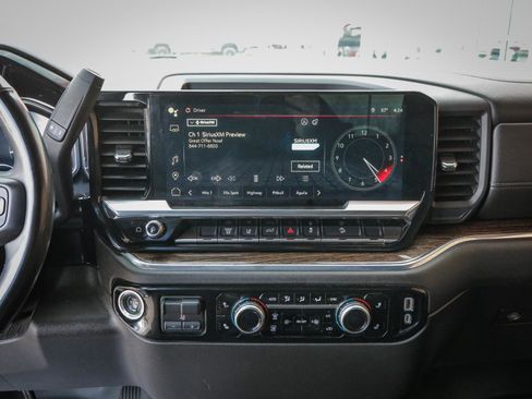 Used 2024 GMC Sierra 2500 SLE w/ SLE Convenience Package image 18
