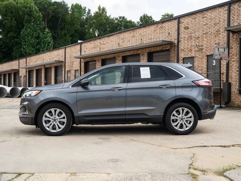 Used 2022 Ford Edge Titanium AWD/4WD image 4