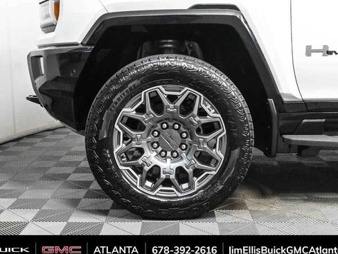 New 2025 GMC Hummer EV 3X w/ LPO, Cargo Utility Package AWD/4WD image 23
