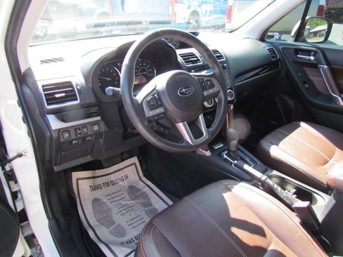 Used 2018 Subaru Forester 2.5i Touring w/ Popular Package #2 AWD/4WD image 9