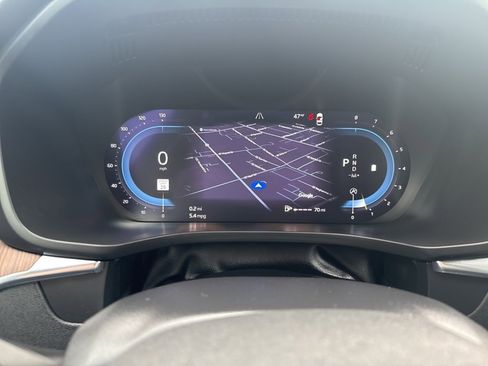 Used 2023 Volvo XC60 B5 Plus w/ Climate Package image 16