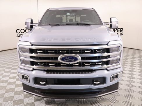 Used 2024 Ford F250 Platinum image 10