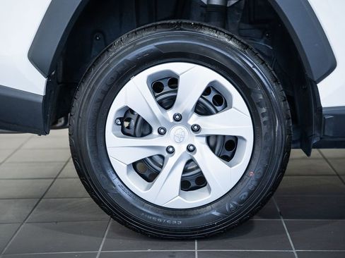 Used 2024 Toyota RAV4 LE image 14